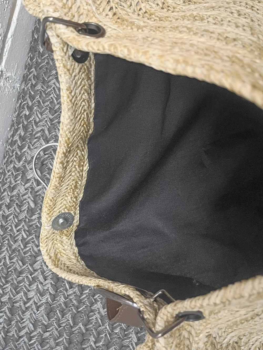 Woven Straw Tote Bag with Brown Adjustable Strap Magnetic Close